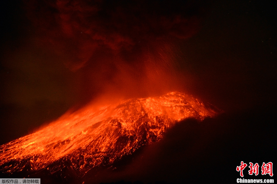 墨西哥波波卡特佩特火山喷发 准备疏散民众
