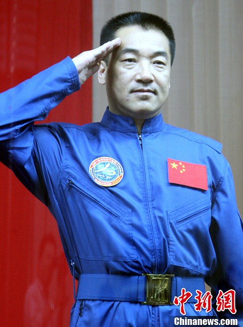 张晓光图片