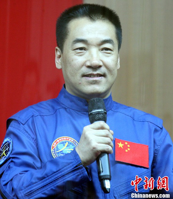 张晓光图片