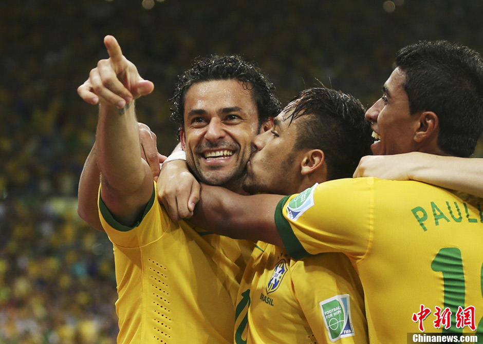 2013联合会杯决赛:巴西3-0西班牙夺3连冠