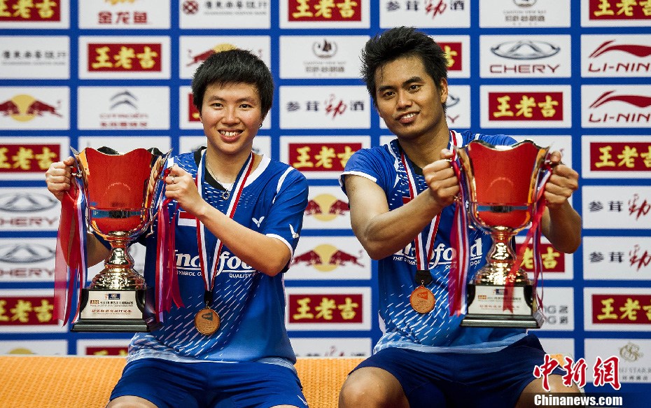 印尼组合爆冷夺得羽球世锦赛混双冠军