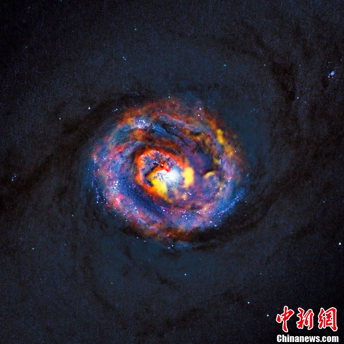 欧洲南方天文台发布黑洞吞噬巨大物质过程照片