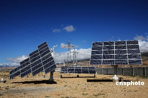中国第一座与高压电网并联的太阳能光伏电站