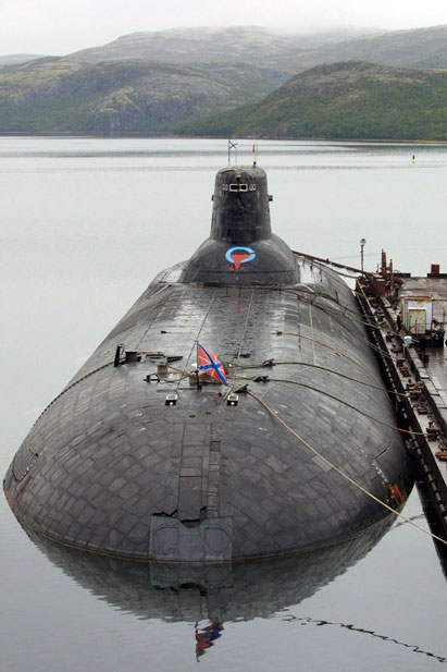 中新网高清图-俄军台风级 br 战略核潜艇TK-20