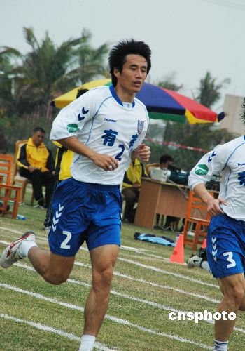 中国职业足球队海南体测 56名球员未获通过