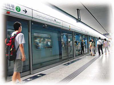 在台北香港坐地铁:人性化设计和细节更胜一筹_新闻台_中国网络电视台