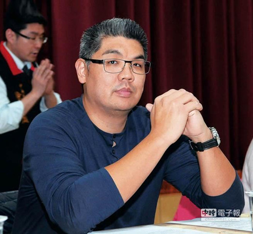 台北市长选战连战之子承诺2月内宣布是否参选