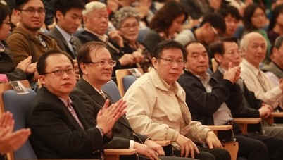 台北选举:绿营以连胜文为假想敌柯文哲可望出线
