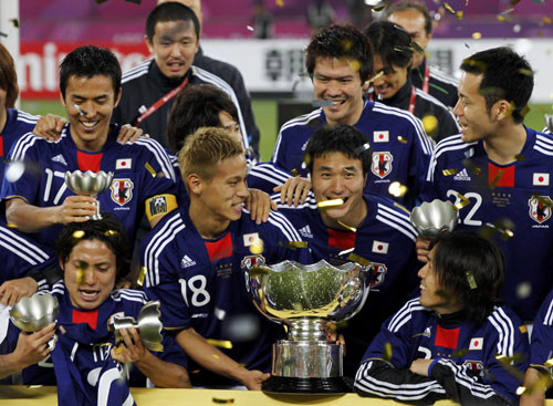 日本队加时绝杀 袋鼠军团 四次问鼎亚洲杯冠军