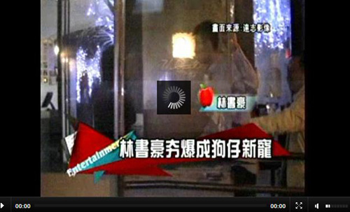 华裔后卫林书豪携长发女子与父母聚餐 私生活遭跟拍(图)