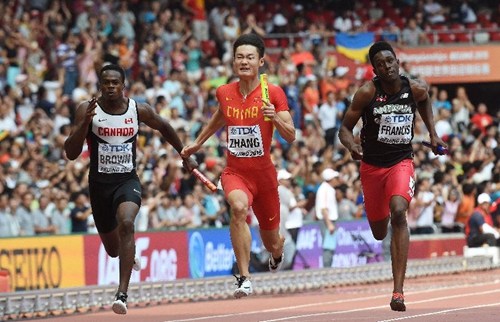 中国男子4x100米接力创亚洲纪录37秒92挺进决赛