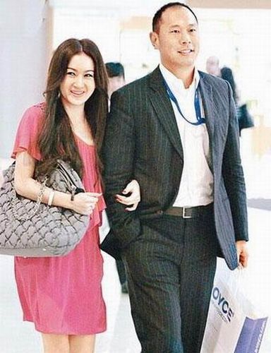 温碧霞复出再演三级片图片