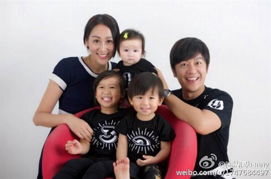 陈浩民宣布妻子已怀第4胎 两人结婚4年(图)