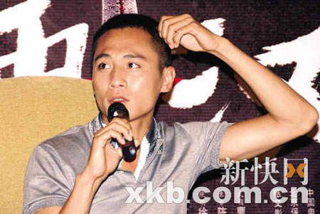刘烨做客访谈节目:跟父母看《蓝宇》尴尬透了