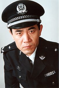 陈宝国走出"大宅门" 演"公安局长"步入警察生涯