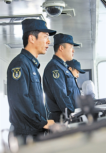 中国海军广州舰反导演习中击毁多枚来袭导弹(图)(2)