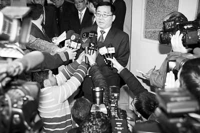 3��6�գ��й��⽻����������Ĵ�����´�ʹ��������������ͼΪ����ڴ���ʿ����ý�彲��������ķ�㣨�»��緢��