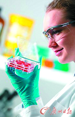 �ø�ϸ���о�������Ů�Ը������ڡ� ����������ͼƬ��