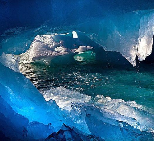 德摄影师拍下绝美冰川照片 晶莹剔透显纯净(图)(2)