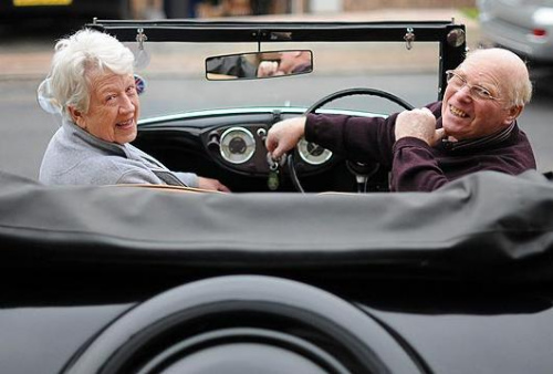 82��Ķ����Ϸ�������1946�������ү����