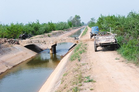 ��Ȫ��ҩ����312�����Զ��������ϵĵ�·���ܹ�һ��ũ�ó���