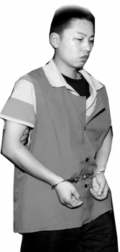 武汉建行爆炸案公审 同伙当庭指系王海剑策划