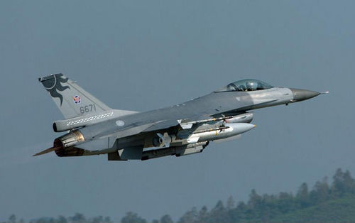 ����ͼ��̨��F-16A/Bս����