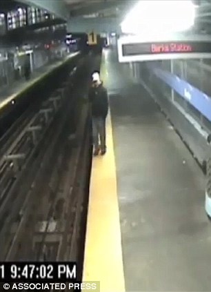 ����վ�ھ�������ܽ��ĵط���绰