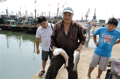 7��30�գ�ɽ�������л�������ͷ��һ����������������㡣 ������ ��