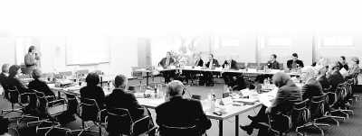 图为德国波兰教科书委员会正在举行会议。埃克特研究所提供 图为德国波兰教科书委员会正在举行会议。埃克特研究所提供