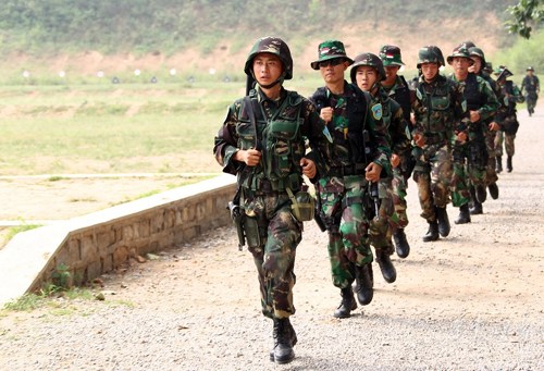 外国将军盛赞解放军特战队员:是群最勇敢的狼(4)