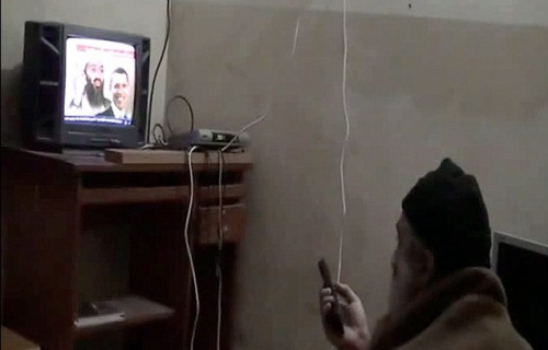 据称,拉登在最后的日子里经常躲在房间里看电视 据称,拉登在最后的日子里经常躲在房间里看电视