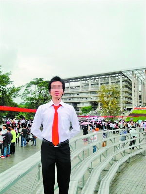 �ϸ����������� �����ҵ�ڹ㶫��ҵ��ѧ����ң���ڹ��ݳ����ⷿ��ס����8��31�������ʧȥ��ϵ�����ְָ��߼��ߣ����ӽ����ѧ��ҵ��û�ҵ��������Ը��������Դǣ�ʧȥ��ϵ��ʮ���ż���������縣�������ɳ�������������9��5�մӸ����������ݣ��ڳ�����һ�䷿��ס����Ѱ�Ҷ������䡣9��6�գ����ְ����鵱���ɳ���������