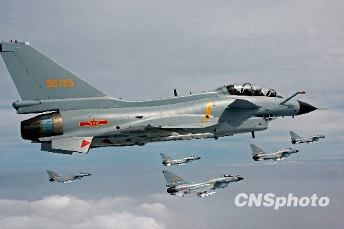 资料图:歼10战机 资料图:歼10战机