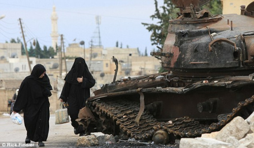 ������Ů·��һ�������ٵ�̹�ˡ�