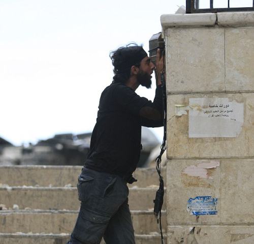 һ�����ɾ�սʿʹ��Ǳ�������������λ�á�