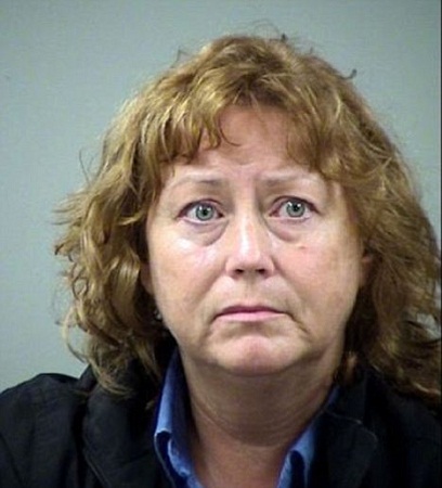 为了给自己放一天假,尤班克自导自演了一出绑架案 为了给自己放一天假,尤班克自导自演了一出绑架案