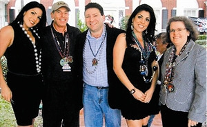 �˵�����˹��������������һ����˹���أ��У����������Ҷ�����Ӱ���