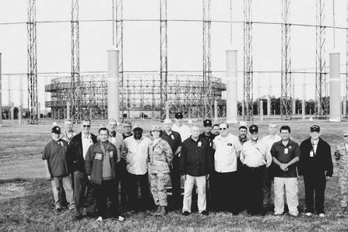 ����������ع�����Ա�ھ޴�ġ�������ǰ��Ӱ