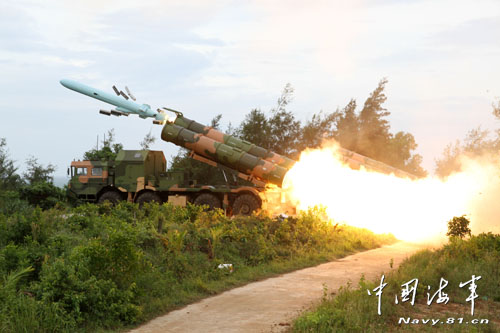 雷霆出击 赵长宏 摄 雷霆出击 赵长宏 摄