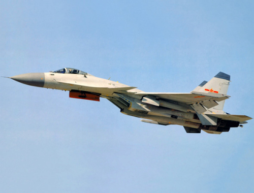 资料图:中国歼15舰载战斗机 资料图:中国歼15舰载战斗机