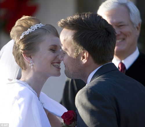 Ӣ�����»����ϵ�������Ƭ��