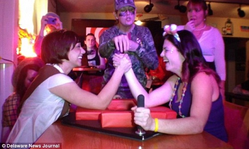 ����Ů�ӿ�ʼ����