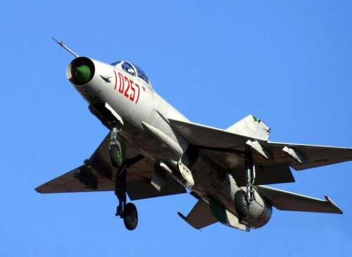 歼7战斗机(资料图) 歼7战斗机(资料图)