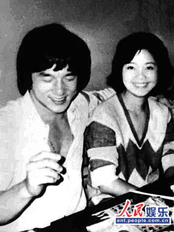 �Ը��Ե����ѡ������� 꼻�һ�� 1979��9�£�������ר������ɼ�������ɽ�ɽȥ���ͳ������ݵĵ�Ӱ��ɱ�ֺ�������ʱ����Ƭ��ʾ������§�ŵ����������˿���ȥ���Ҹ��������ǹ������ǣ����ڳ��跽��Ҳ�гɼ��������о�˵���е������Ĺ��͡���˵������������ʱ�򣬵�������������Ļ��������ڸ������������ӡ������������г��������������͵��������Ƕ����飬�Ե�ʮ���ھζ��ݡ�������Լ���ʱ�������������������������ϧ�����ڶԴ˷ǳ���ڡ���������֪�����ˣ�������úú���ϧ����