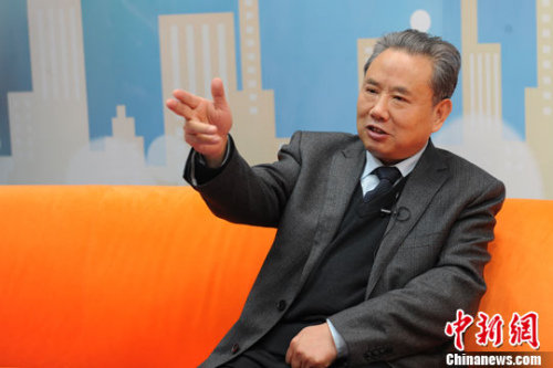 中国著名军事评论员、解放军少将彭光谦1月14日做客<a target='_blank' href='http://www.chinanews.com/' >中新网</a>《新闻大家谈》,为广大网友深度解读中国如何在钓鱼岛维权等问题。<a target='_blank' href='http://www.chinanews.com/' >中新网</a>记者 张龙云 摄 中国著名军事评论员、解放军少将彭光谦1月14日做客<a target='_blank' href='http://www.chinanews.com/' >中新网</a>《新闻大家谈》,为广大网友深度解读中国如何在钓鱼岛维权等问题。<a target='_blank' href='http://www.chinanews.com/' >中新网</a>记者 张龙云 摄