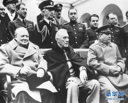 ��1945��2��4�գ��ա�����Ӣ�����������Ŷ��������ˡ��Ŷ������顱��ȷ���˵ڶ��������ս��������֡����������˹��ڻ��ܷ���˹�¹����¹���ռ������ơ��¹����⳥�����⡣��������¹����⳥�ܶ�Ϊ200����Ԫ������50%����������������1945��2��4�գ�Ӣ�������𼪶���������ͳ��˹���������쵼��˹����(ǰ����������)��ϯ���Ŷ������顱��������Ƭ�������»��緢