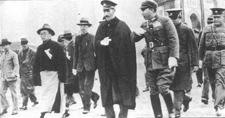 ����ͼ��1936��10��22�ս���ʯ�������Ӳ죬���Ϊ��ǣ��ٺ�����ѧ��