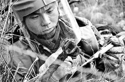 �����ڼ�ִ�������ɨ�ױ������������ų�һöδ��� �� ǿ�� 