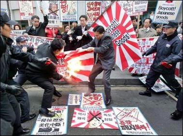 �ձ�������22�����׸��ɽ��о��С����ա���������������ɸ߹ٲμӣ�������������ǿ�ҿ��飨����ͼ��